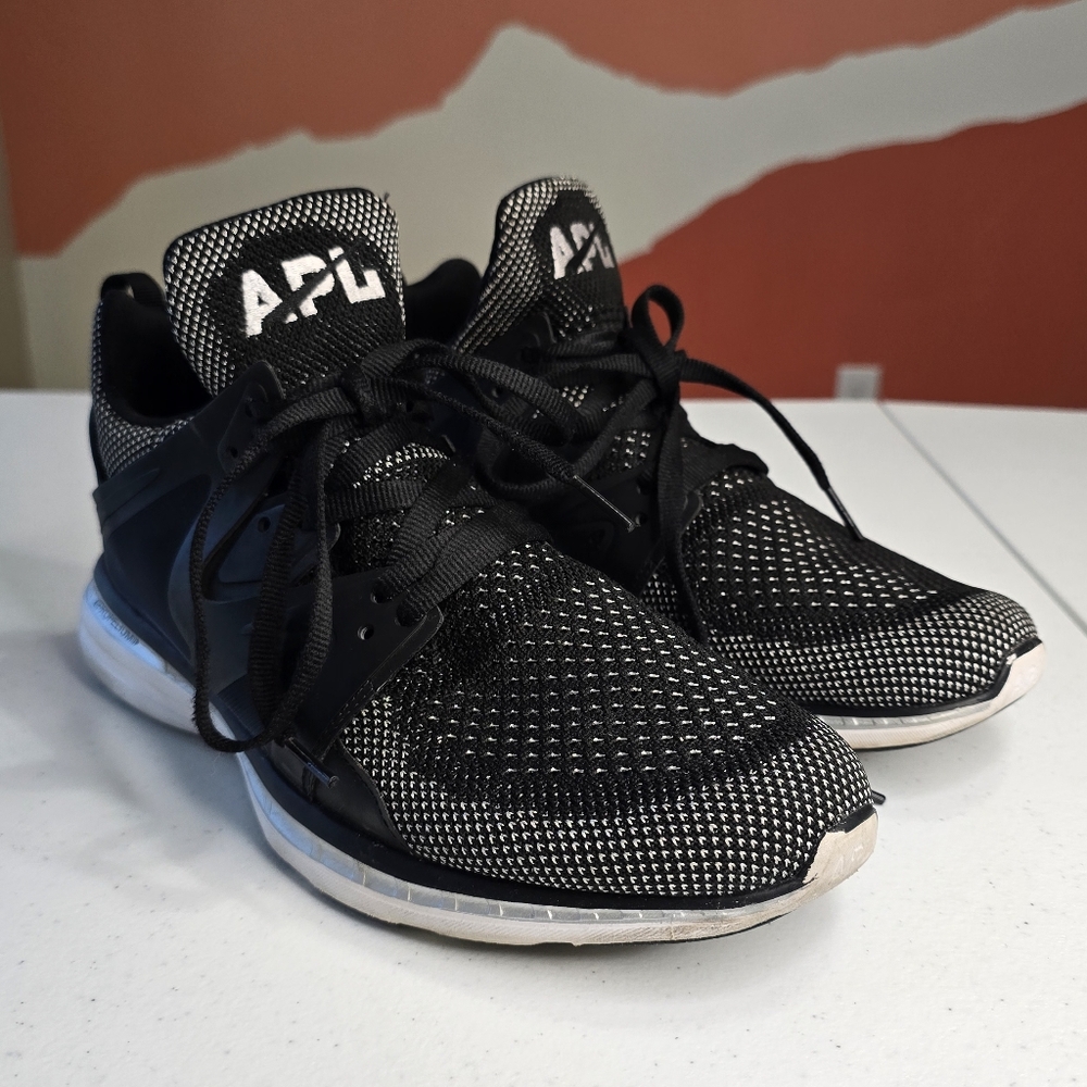 APL Athletic Propulsion Labs Techloom Ascend Sneakers Women's 11 Black‎ White